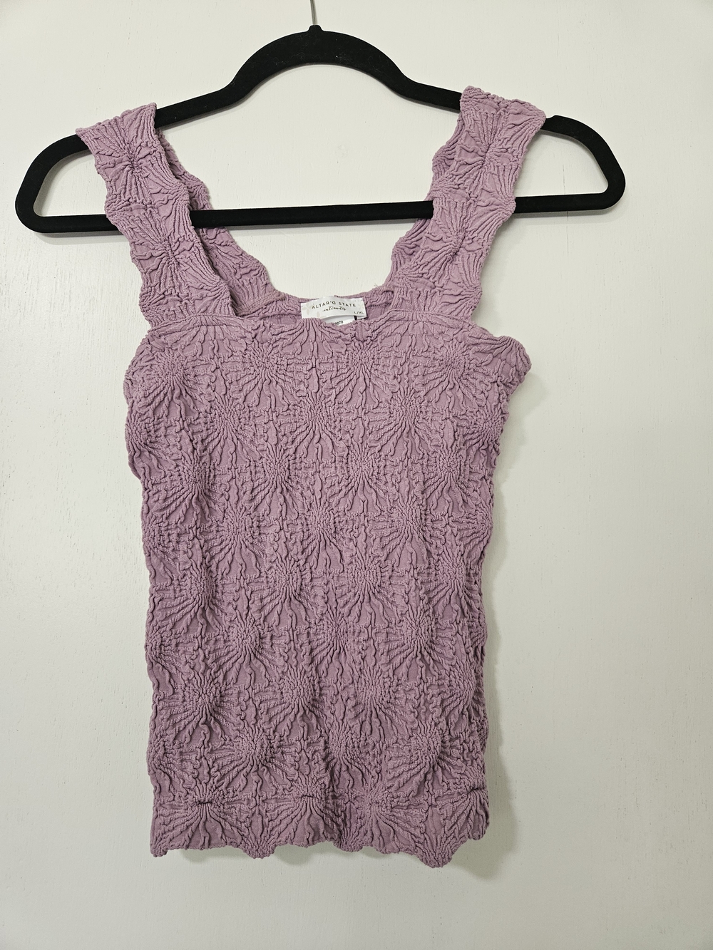 Altar'd State Blaire Seamless Floral Cami Lavender Textured Top L/XL